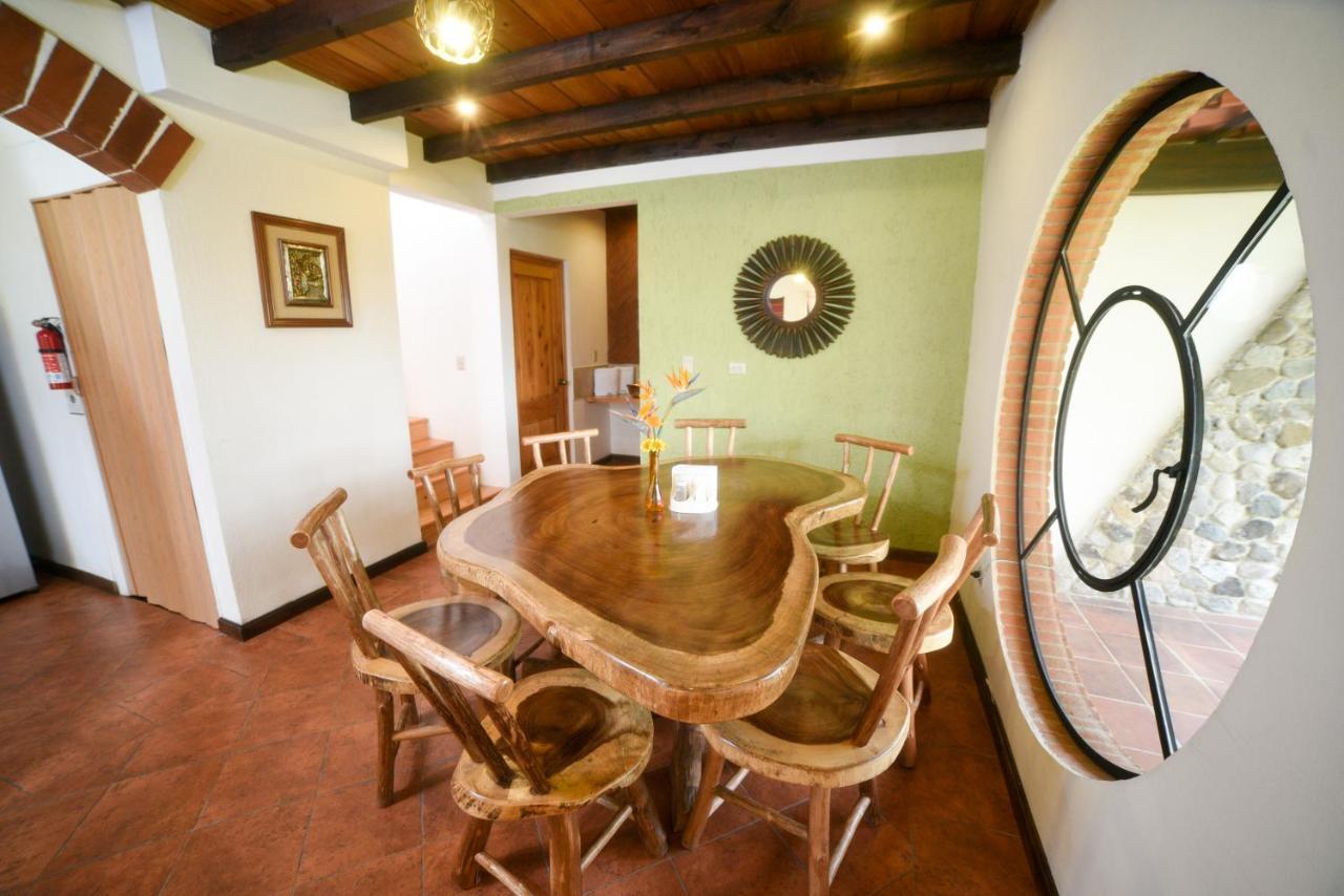 Villas Jucanya Super Higienizadas Panajachel Dış mekan fotoğraf